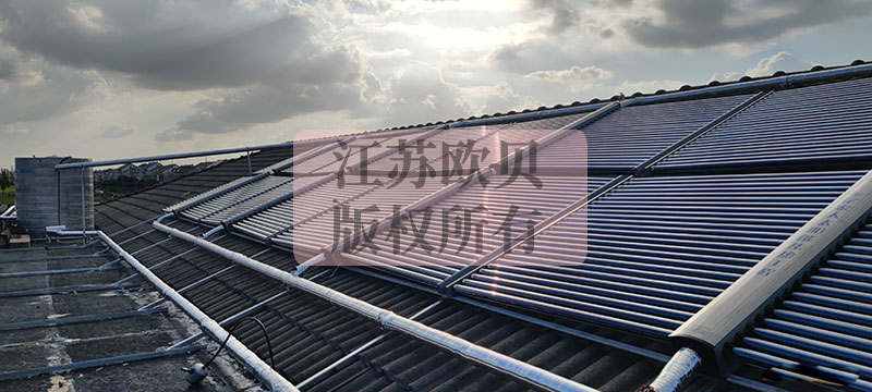 太阳能空气能热水系统：张家港工厂集体宿舍洗浴生活用热水器